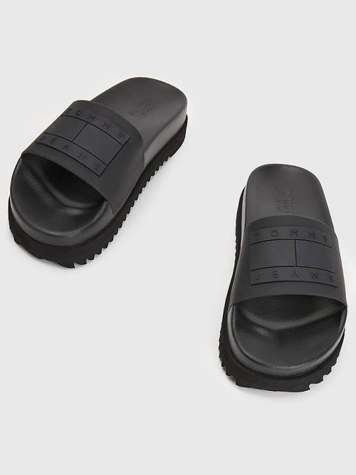 Tommy Hilfiger Badge Cleat Flatform Slides Ženske Sandali Črna | TH859THV