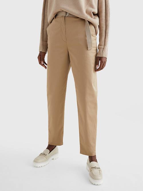 Tommy Hilfiger Belted Waist Tapered Leg Chinos Ženske Hlače Bež | TH160ITX