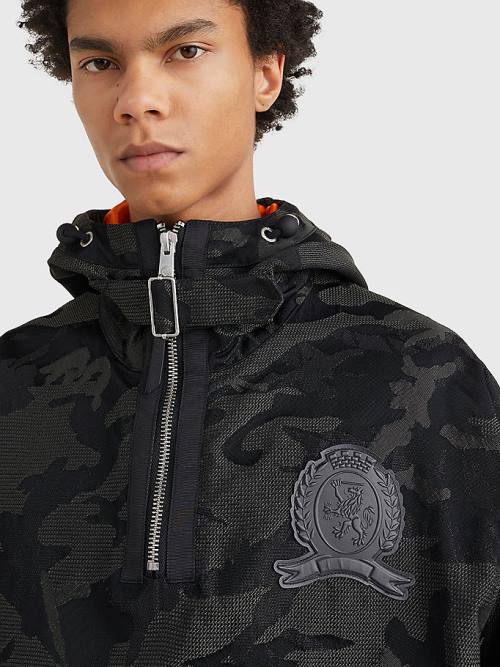 Tommy Hilfiger Crest Camo Print Pull-On Hooded Moški Plašč Črna | TH638SWZ