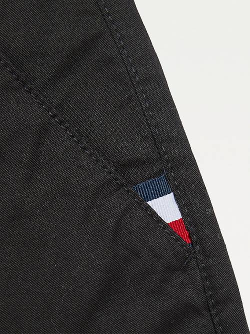 Tommy Hilfiger Essential Slim Fit Chinos Fantje Hlače Črna | TH139QAZ