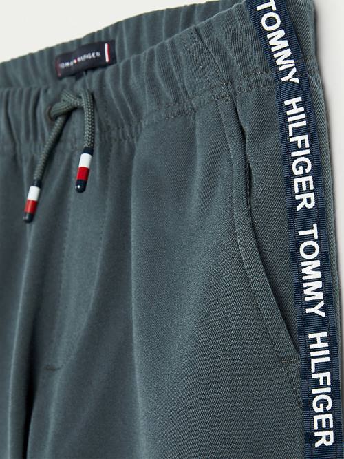 Tommy Hilfiger Logo Tape Drawstring Joggers Fantje Hlače Zelena | TH986MXO