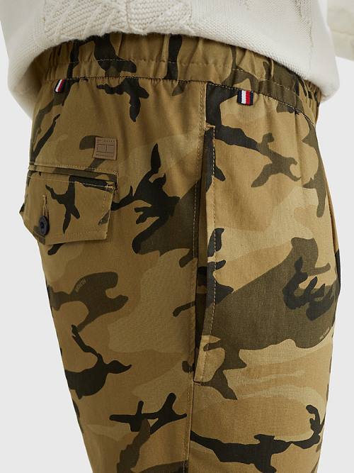 Tommy Hilfiger Modern Camo Tapered Fit Moški Hlače Kaki | TH673SZE