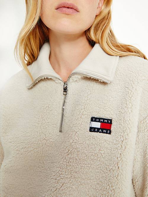 Tommy Hilfiger Tommy Badge Boxy Plush Fleece Sweatshirt Ženske Pulover s kapuco Bež | TH271YAD