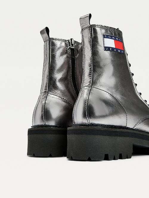 Tommy Hilfiger Tommy Badge Metallic Leather Cleat Ženske Škornji Siva | TH598ZGP