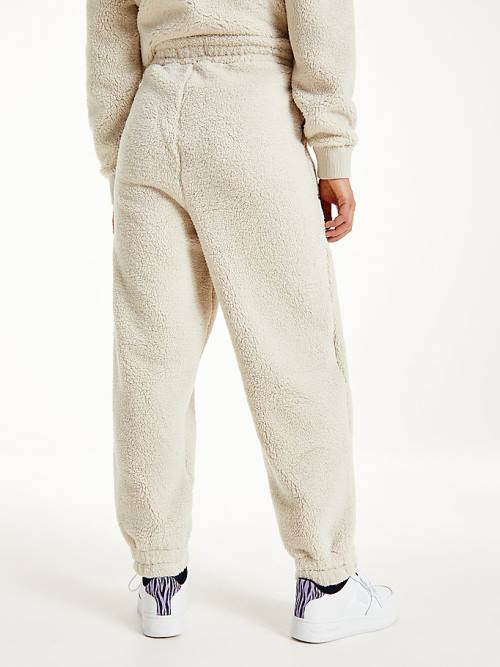 Tommy Hilfiger Tommy Badge Relaxed Fit Fleece Joggers Ženske Hlače Bež | TH965IQG